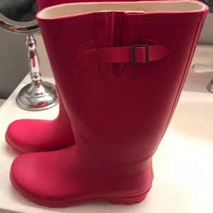 Bright pink, never worn wellies